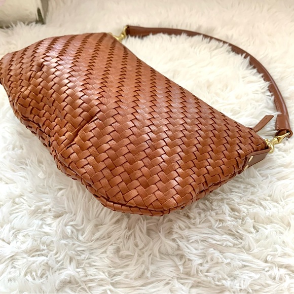 NEW Clare V. Petit Moyen Messenger Bag Woven Leather NWOT - Picture 6 of 16